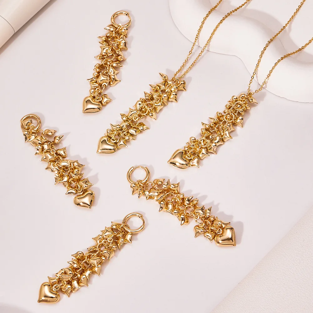 Ars 18k مطلية بالذهب الفولاذ المقاوم للصدأ متعدد القلب سحر قلادة مطابقة استرخى أقراط المرأة شرابة القلائد طقم أقراط