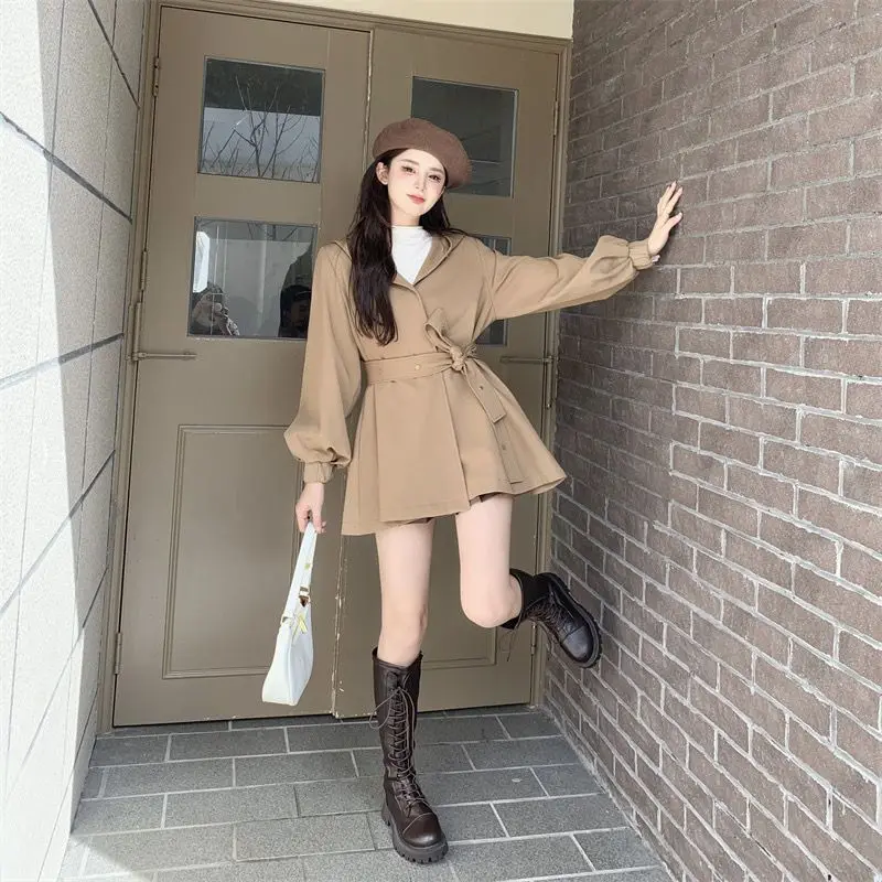 

Женский короткий плащ Academy Aesthetic Longline Light V-образным вырезом с леопардовым узором Большой плащ Солнцезащитный крем Минималистичный