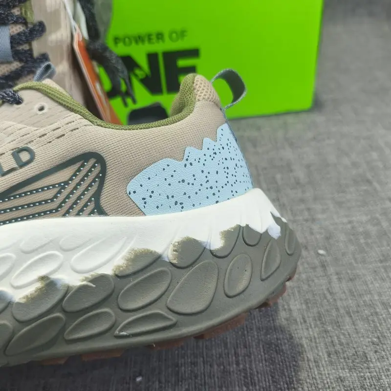 Professional Tennis Shoes Mens Sneakers Mens Luxury Brand Badminton Shoes Mens Blue and White Table Tennis Shoes