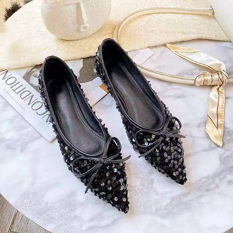 

Fashion pointed-toe women's shoes summer soft-soled simple opening bright flat shoes with sequins suitable wearing with dresses