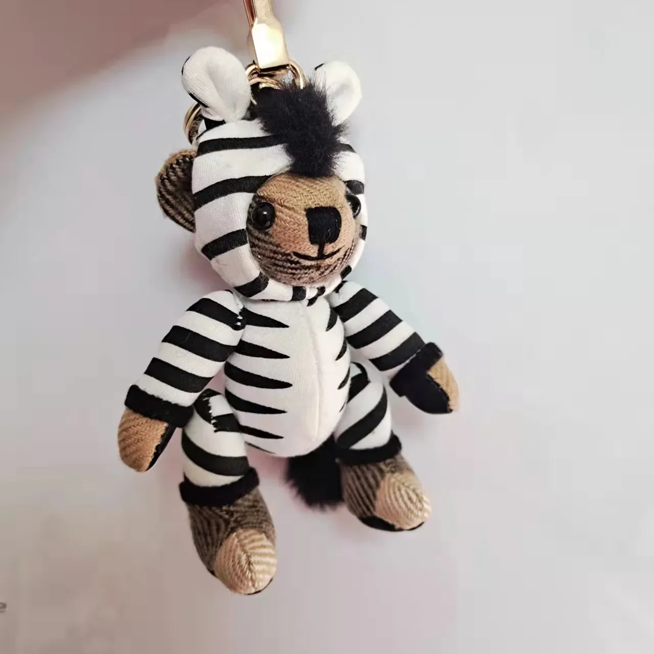 

Bear pendant cashmere plaid teddy bear giraffe car pendant car pendant keychain men's and women's bag hanging