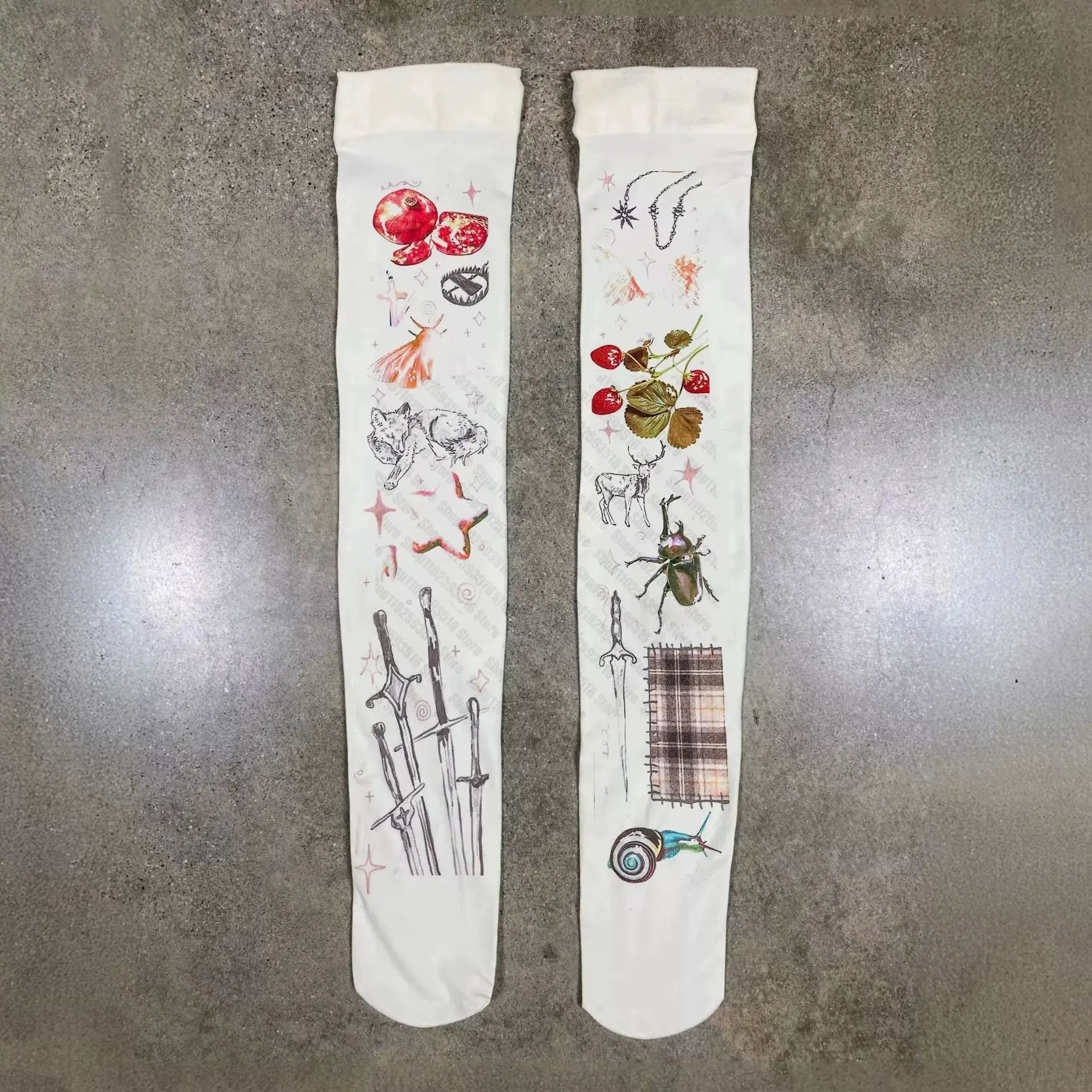 Women Apple Graphic Thigh High Socks Vintage Letter Print Over‑the‑Knee Long Stockings Sweet Y2K Style Girls Daily Socks