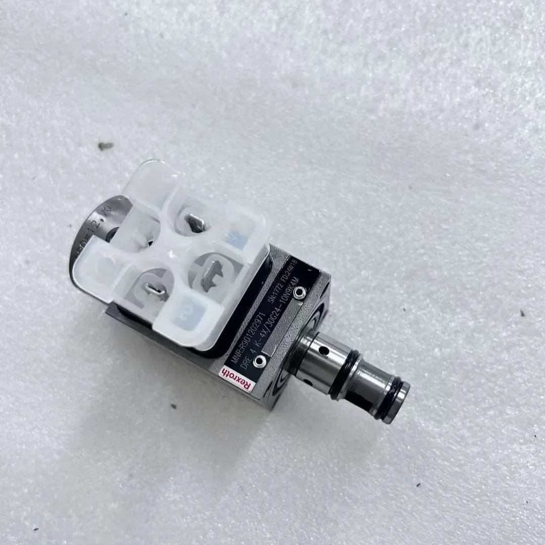 DRE4K-4X/30G24-10N9K4M R901202971 Valvola di riduzione della pressione per motore A6VM250