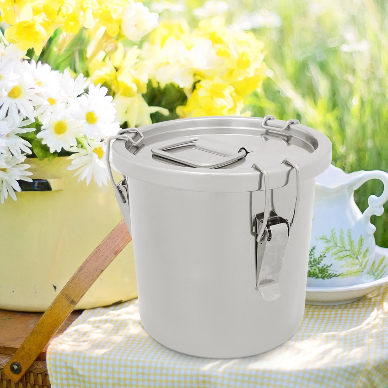 

Stainless Steel Sealed Bucket with Handle Milk Bucket for Kitchen Camping Storage Food Container Grease Grain Water Barrel