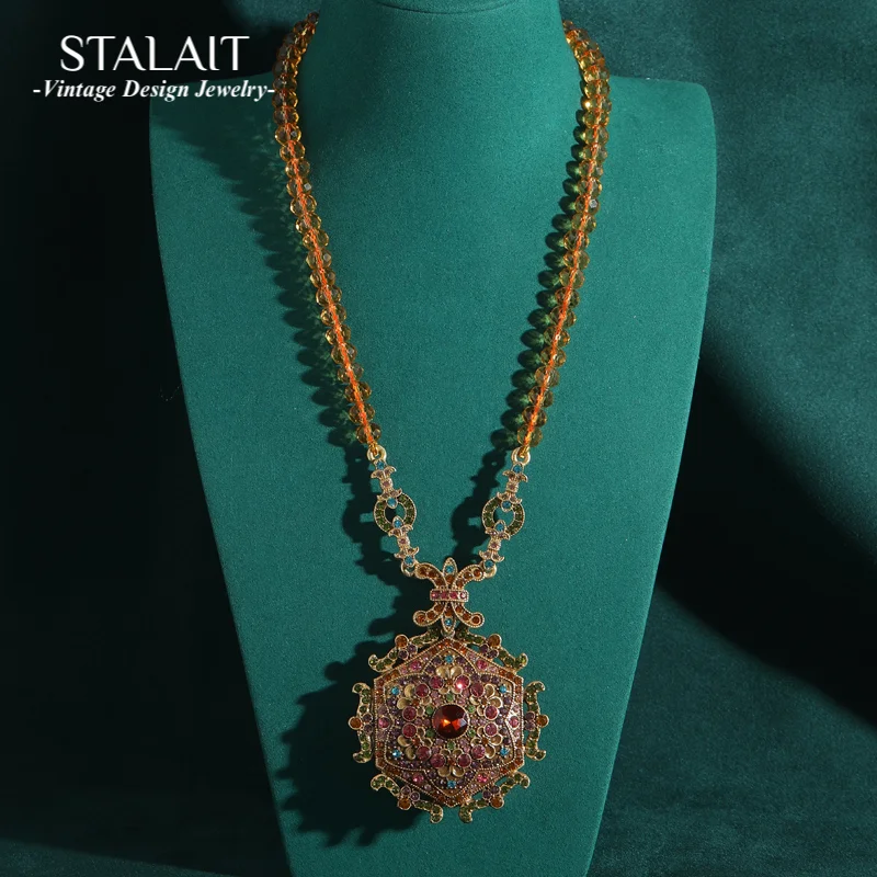 

Vintage Jewelry Statement Orange Beads Necklace Large Colored Rhinestones Crystal Hang Tag Charm Luxury Designer Accessories