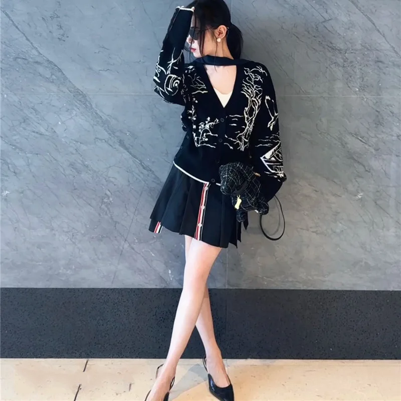

8196 Academy Style Color-Block Cardigan Autumn Winter V-Neck Jacquard TB Four-Stripe Button Lazy Coat Top