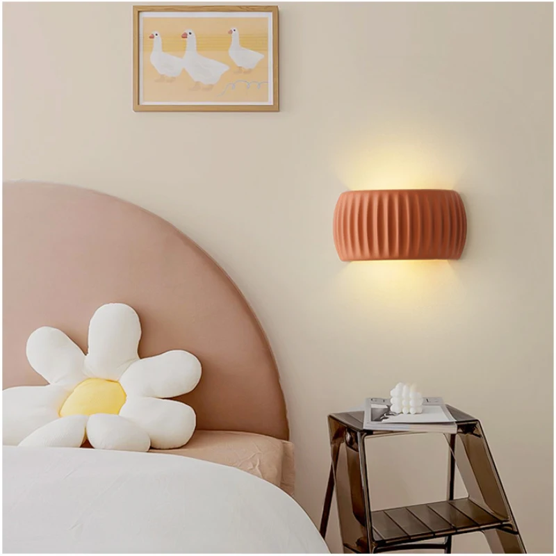 

Bedroom LED Wall Lamps Color Resin Bedside Lamp Simple Modern Indoor Lighting Master Bedroom Living Room Background Wall Lights