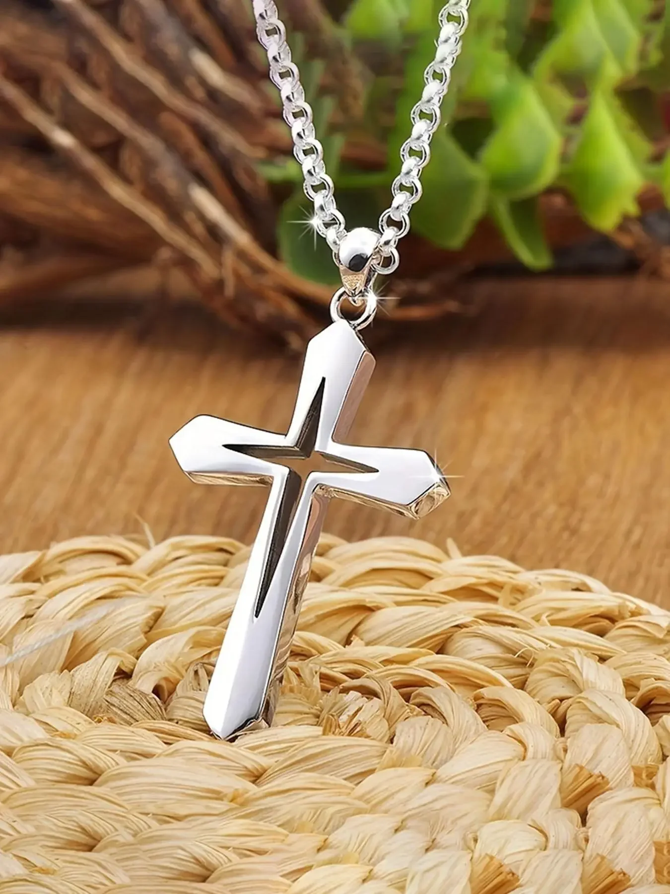 Hollow out Cross Pendant Necklace for Men & Women, Cross Design Necklace, Stainless Steel Jewelry for Party, Daily Clothing Decor, Modern Versatile Accessories, Trendy All-match & Exquisite Jewelry for Birthday Gift, Cross Necklaces