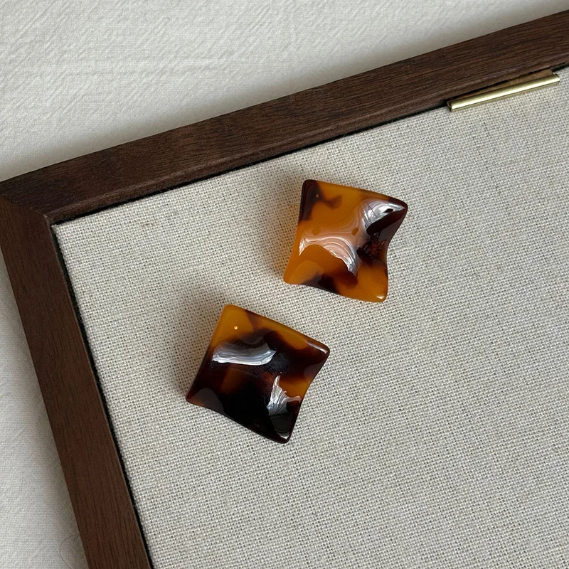 Amber color irregular stud earrings for women wrinkled resin earrings vintage  elegant winter jewelry accessory