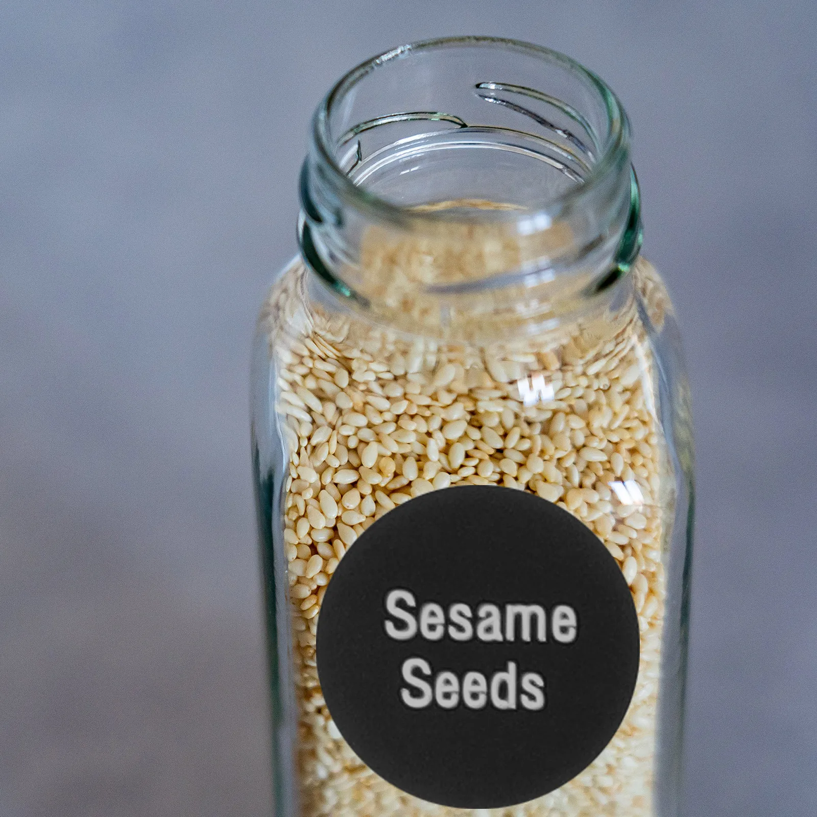 

144pcs Preprinted Spice Bottle Labels Self-Adhesive Round Jar Stickers Kitchen Organization Label Set For Pantry Condiment