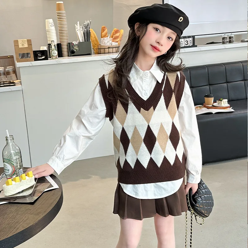 Girls Two-piece Set 2024 Autumn New Childrens Wear Girls Baby Japanese Preppy Style Shirt Knit Vest Set Casual Simple Daily image 2