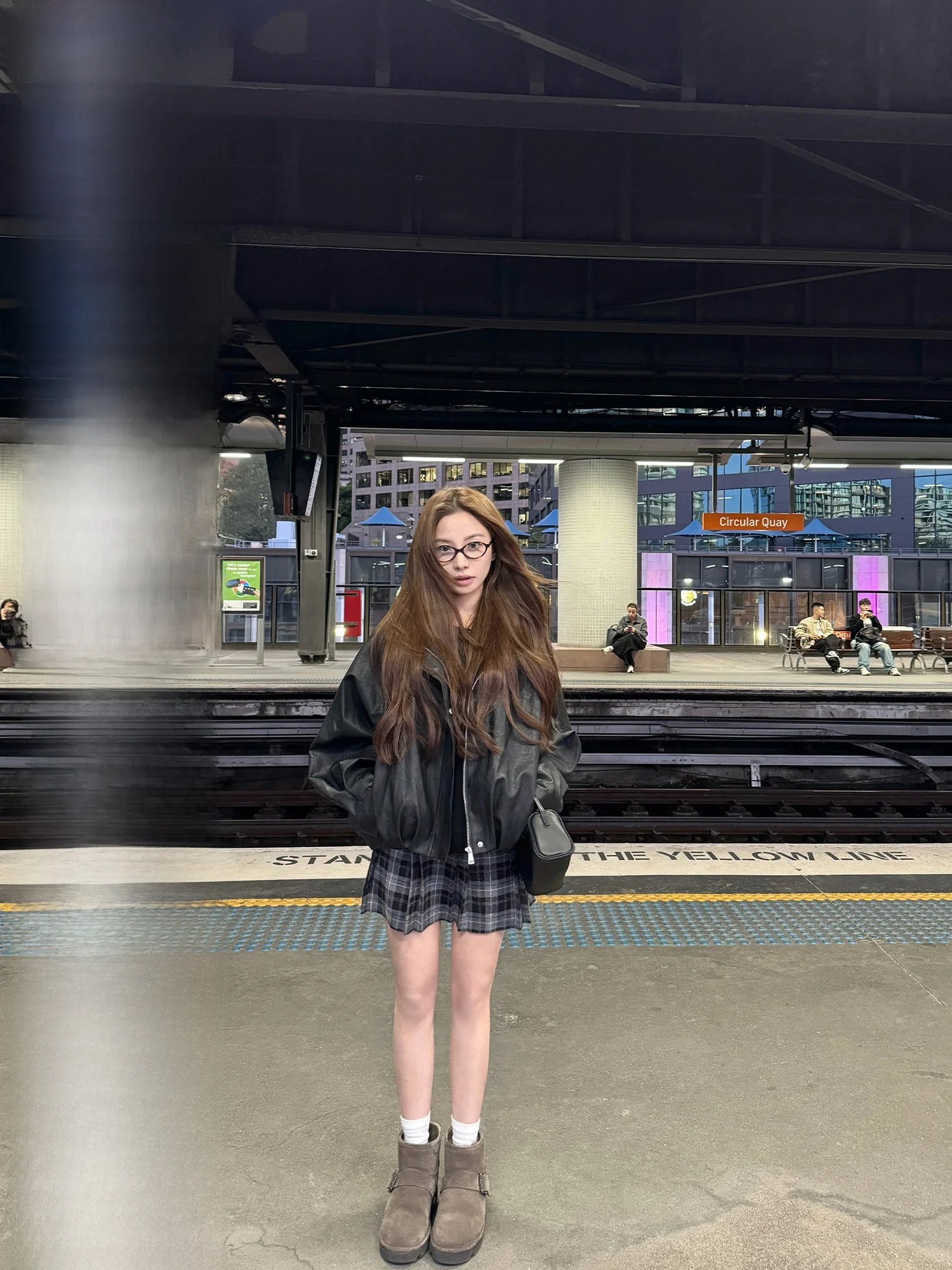 YUYUREAL Giacca da Moto Trendy in Pelle Scamosciata PU da Donna, Capospalla alla Moda per il Pendolarismo, con Cerniera e Maniche Lunghe