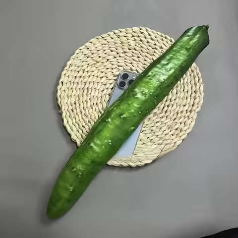 TikTok same style funny simulated cucumber mobile phone case suitable for Samsung S25 Ultra S21 S24 S23 S22 FE protective cover