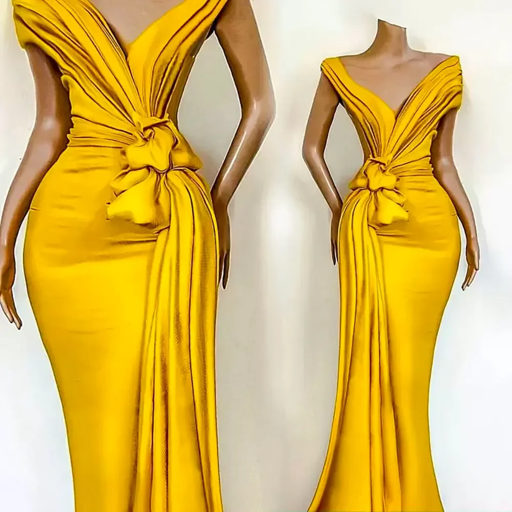 

Customized Sexy V-Neck Prom Party Gown Gold Plus Size Formal Mermaid Trumpet Sleeveless Satin Pleat Evening Dresses