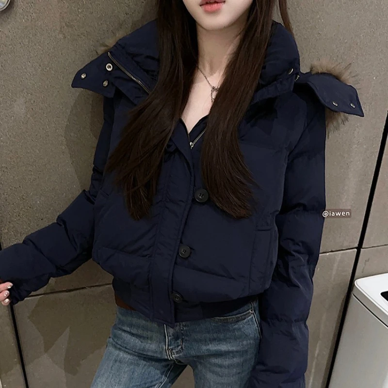 Warme Jacke mit Kapuze für Damen, Neu, 2025, Herbst-Winter-Oberbekleidung, dick gepolstert, schlank, kurze Parkas, abgeschnittener Puffer-Blasenmantel, weiblich