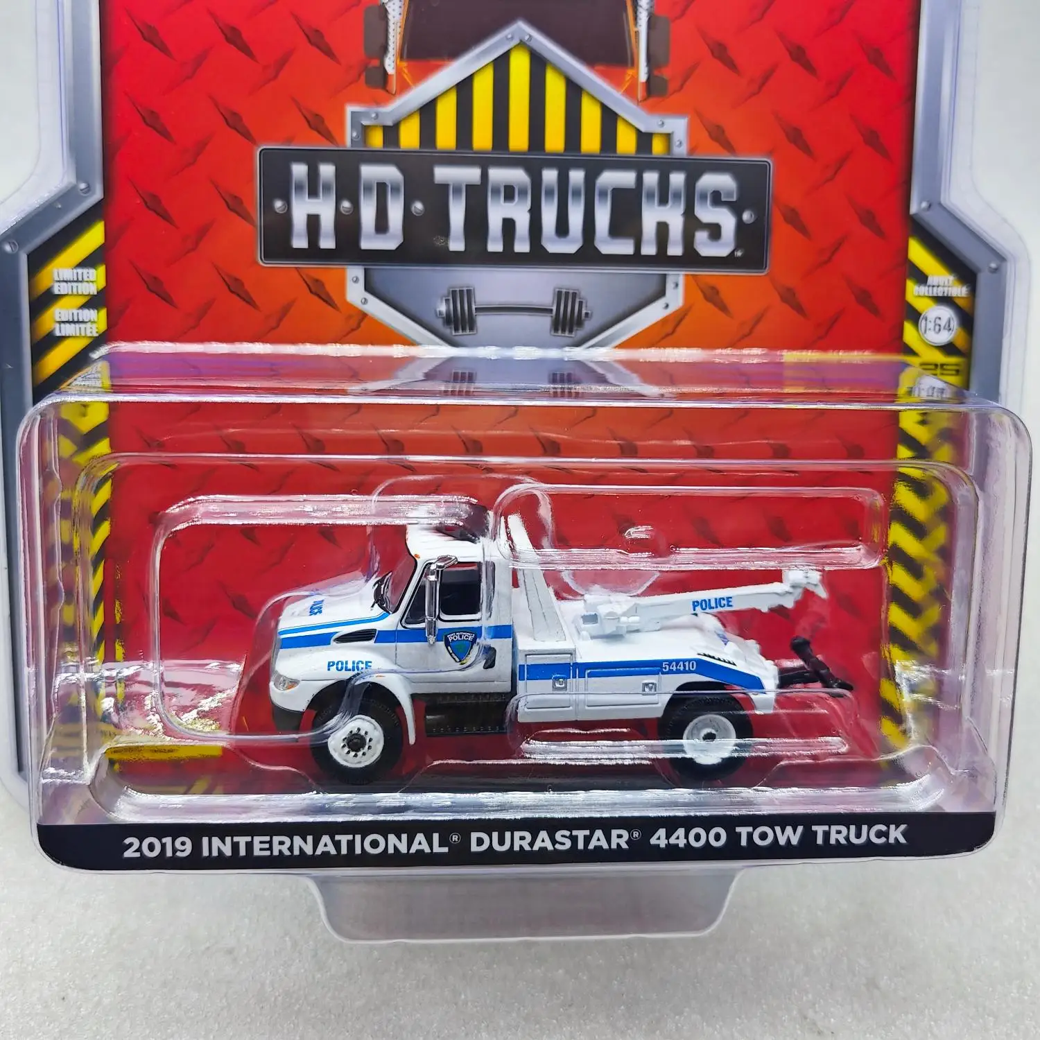 

1:64 International Durastar 4400 Delivery Truck High Simulation Alloy Car Model Collectible Toy Gift Display Ornament