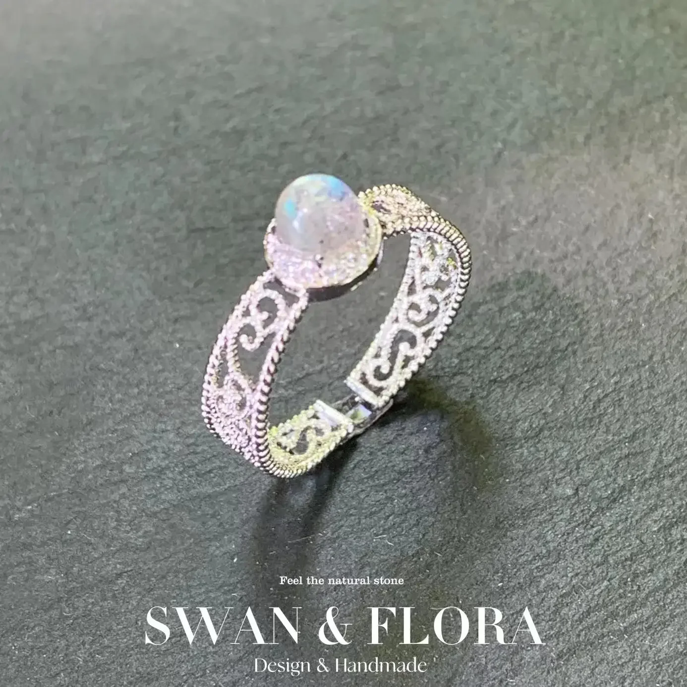 MM Natural Moonstone Ring Adjustable Heart Female Simple Ring Jewelry for Women Gift Wholesale High Quality Vintage Fine