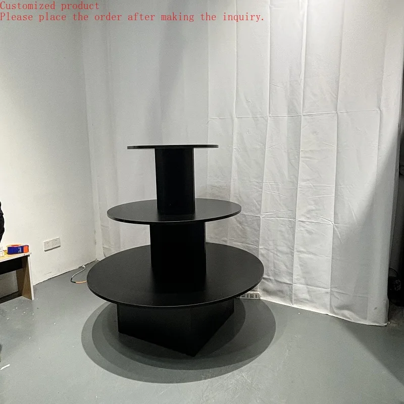 

Custom.Custom Display Rack 3 Shelves Round Pyramid Black