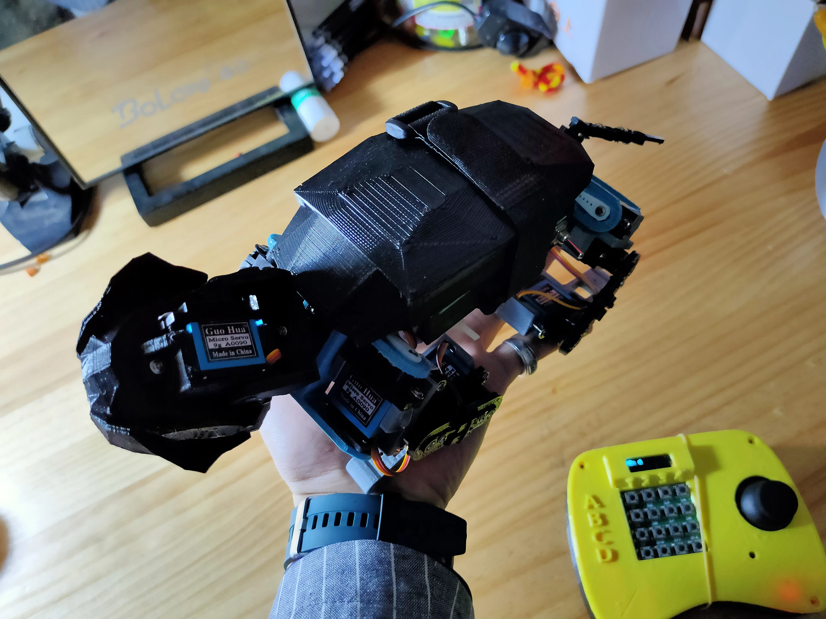 Open source quadruped ro bot dog intelligent bionic 15 degrees of freedom Arduino programming STEM education
