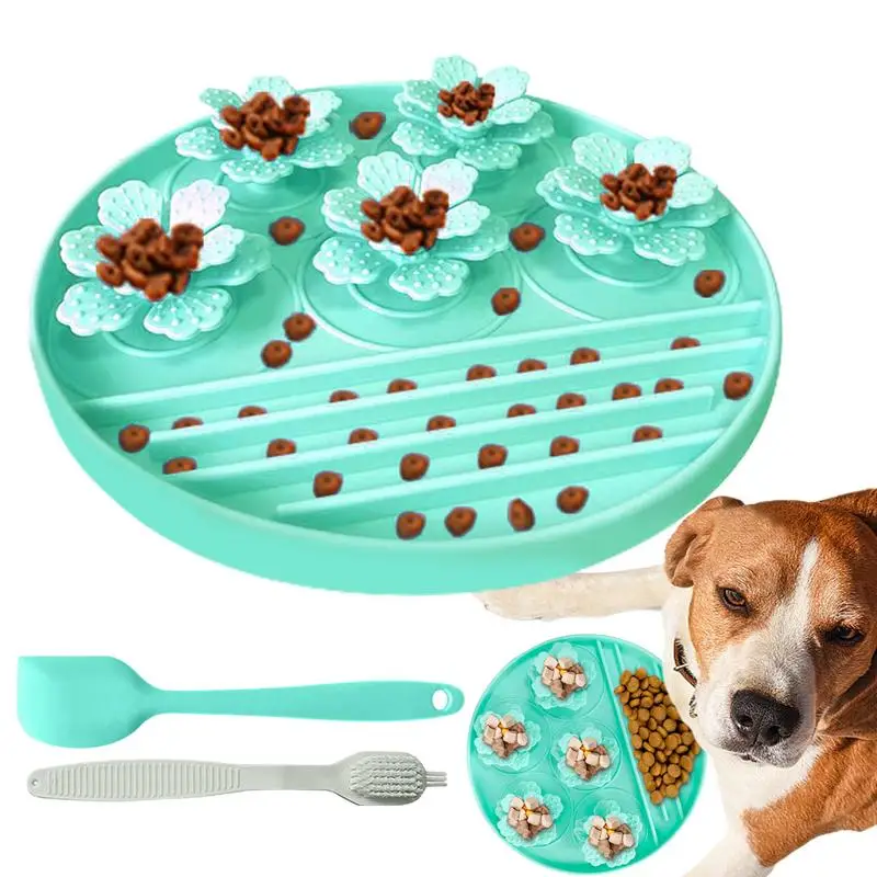 Dog Lick Mats Slow Food Pad With Suction Cup Dog Crate Lick Pads Slow Feeder Lick Pad Crate Training Toy for Medium Small Dogs