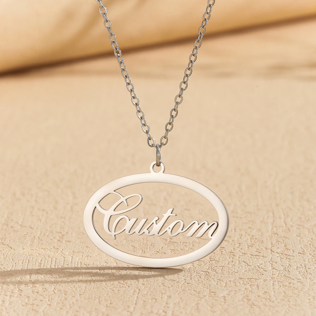 

Personalized Round Customized Name Pendant Necklace Fashion Stainless Steel Luxury Couple Necklace Charm Clavicle Chain Jewelry