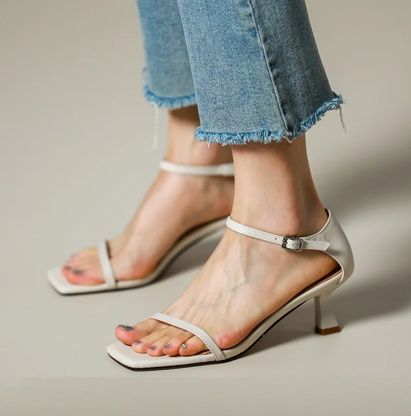

Women Summer Shoes One Strap Women's Buckle Shoes Elegant Open Toe Girls Daily Pumps Cowhide French Style Simple Sandals