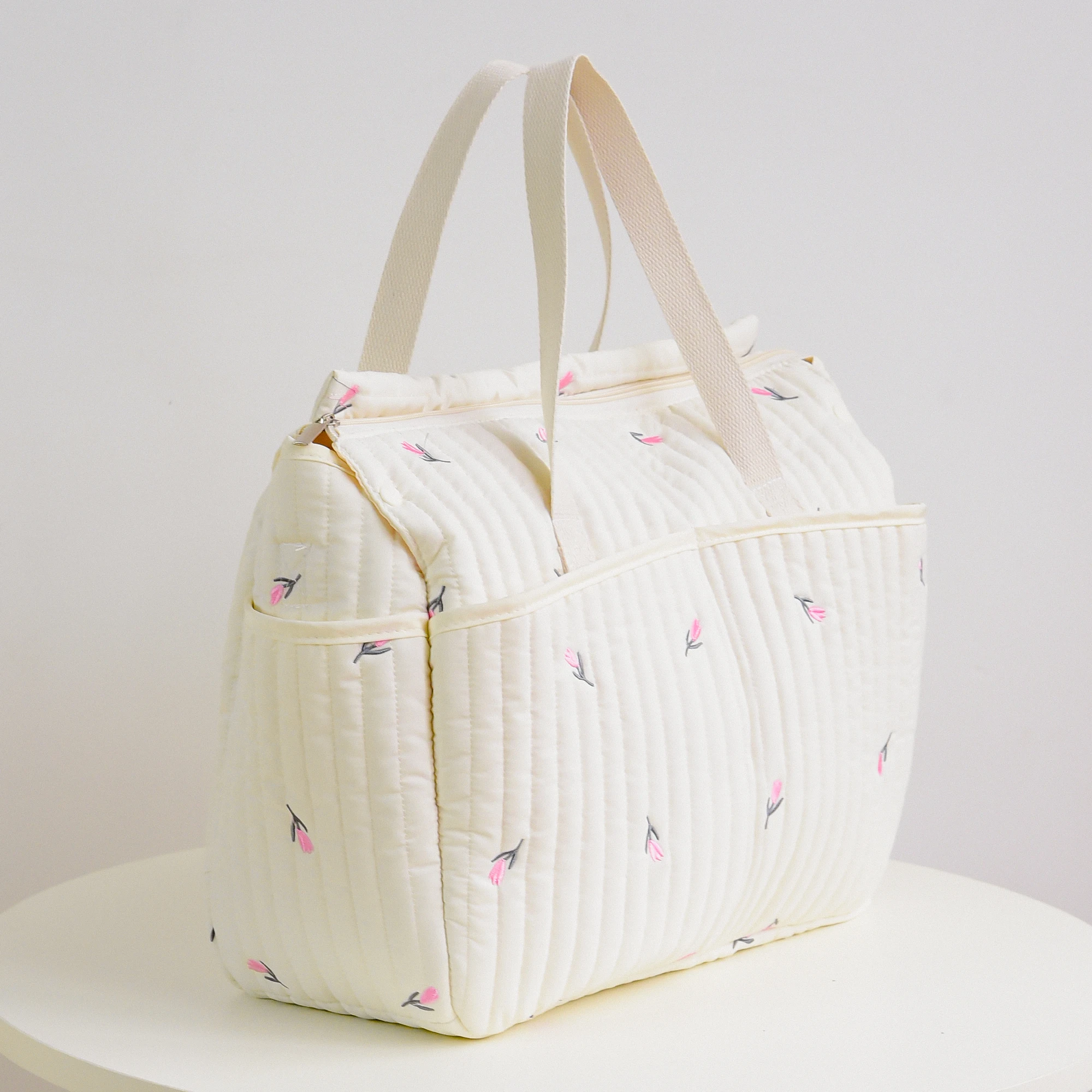 Bear Embroidered Tail Zipper Mother and Baby Bag Large Capacity Multifunctional Bag Lightweight Portable Mommy Bag for Outings