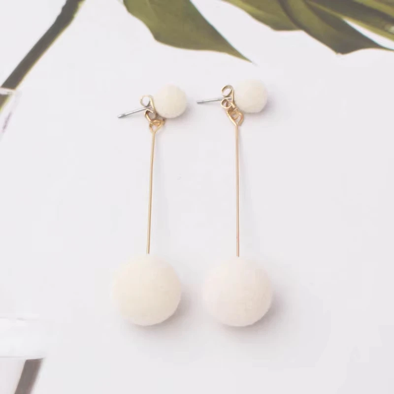 Nuovi orecchini pendenti alla moda coreana per le donne Orecchini pendenti con fiori bianchi pendientes Regalo di Capodanno Orecchini di gioielli