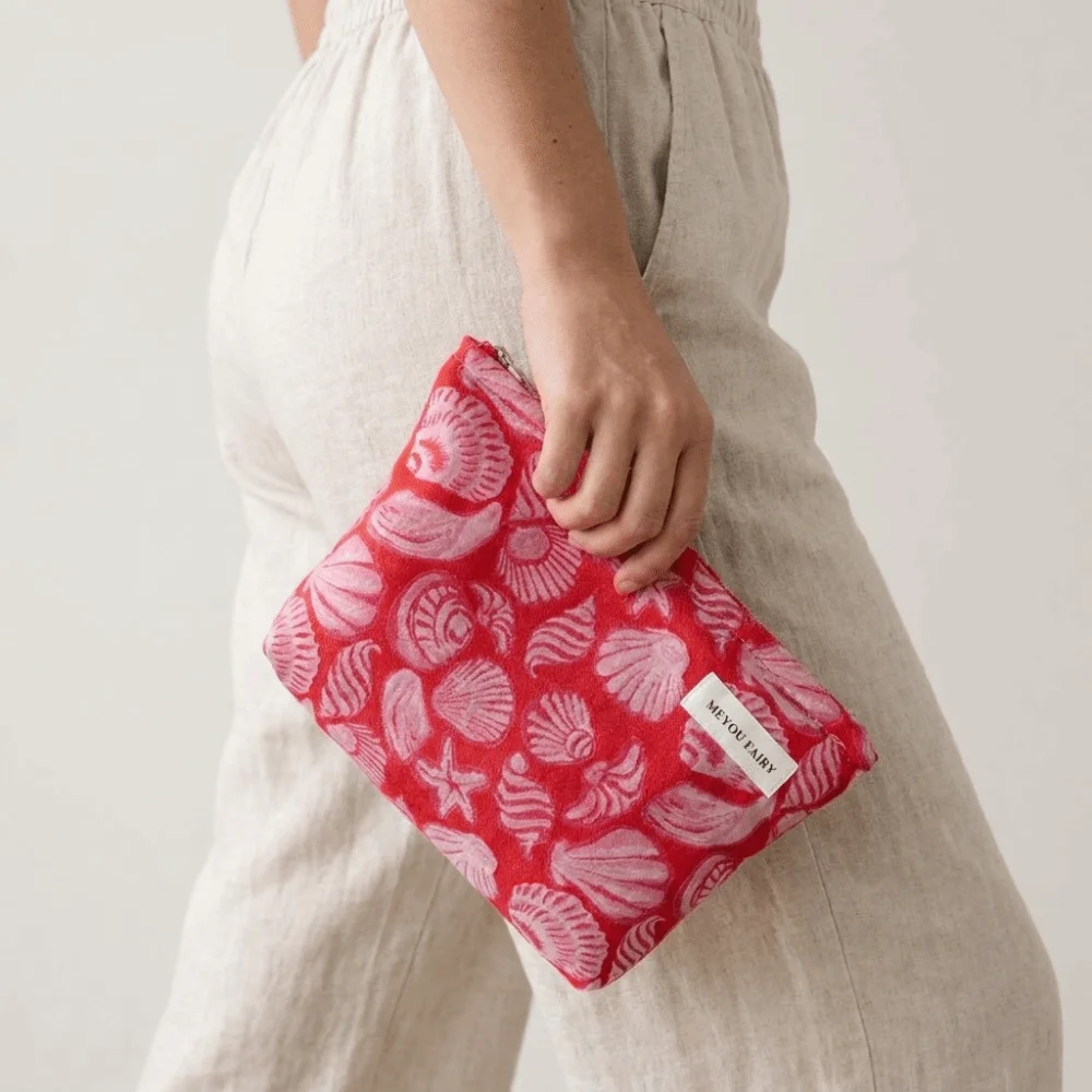 Minimalist Large Capacity Shell Cosmetic Bag Red Handheld Makeup Bag Cosmetic Case Washbag Pencil Pouch Girls