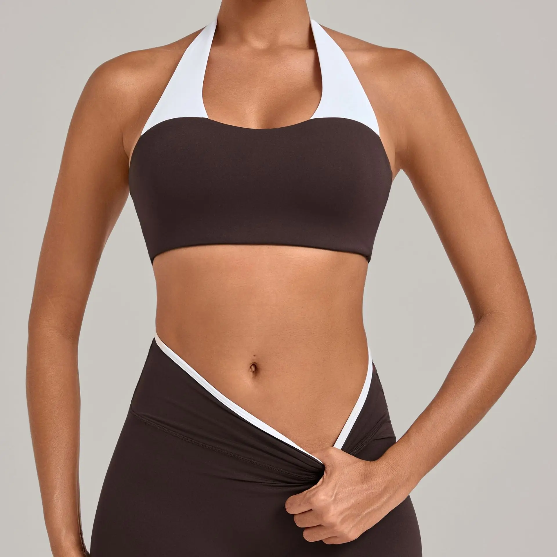 Women Contrast White Halter Neck Backless Sports Bra Removable Padded Crop Workout Gym Running Fitness Tank Top Sports Underwear