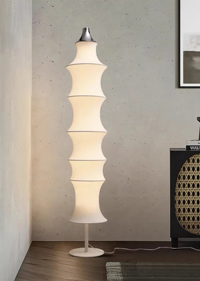 Lámpara de pie alta de tela moderna, lámpara de pie de seda japonesa para sala de estar, dormitorio, mesita de noche, decoración del hogar, lámpara de esquina LED de estilo crema -