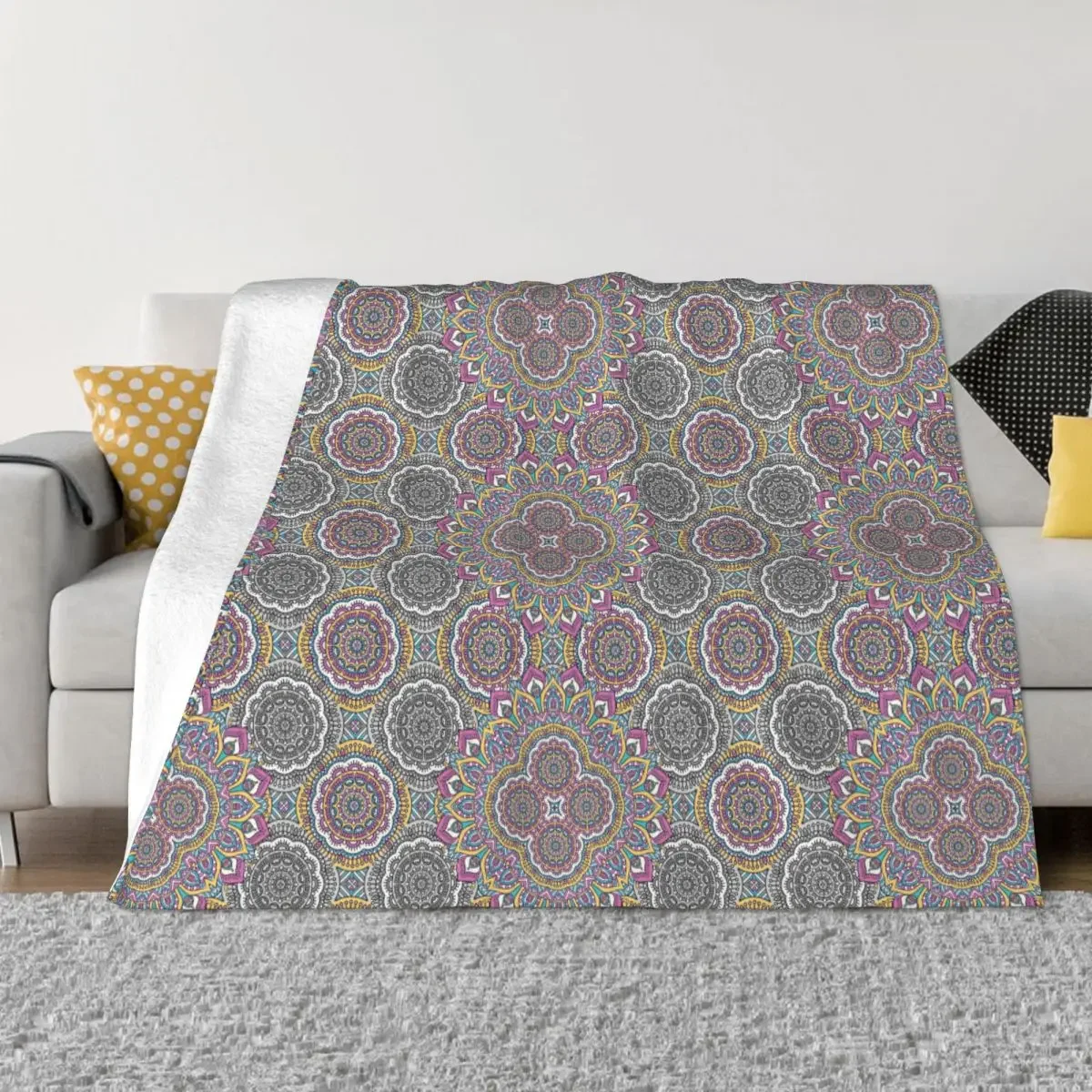 

Abstract Boho Mandala Pattern Blanket Flannel Summer Air Conditioning Bohemian Soft Throw Blanket for Home Outdoor Rug Piece