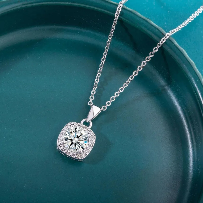 BR 6,5mm 925 Sterling Silber Quadratischer Diamantbesetzter Anhänger Halskette mit D VVS1 Grad Hochwertiger Moissanit-Schmuck