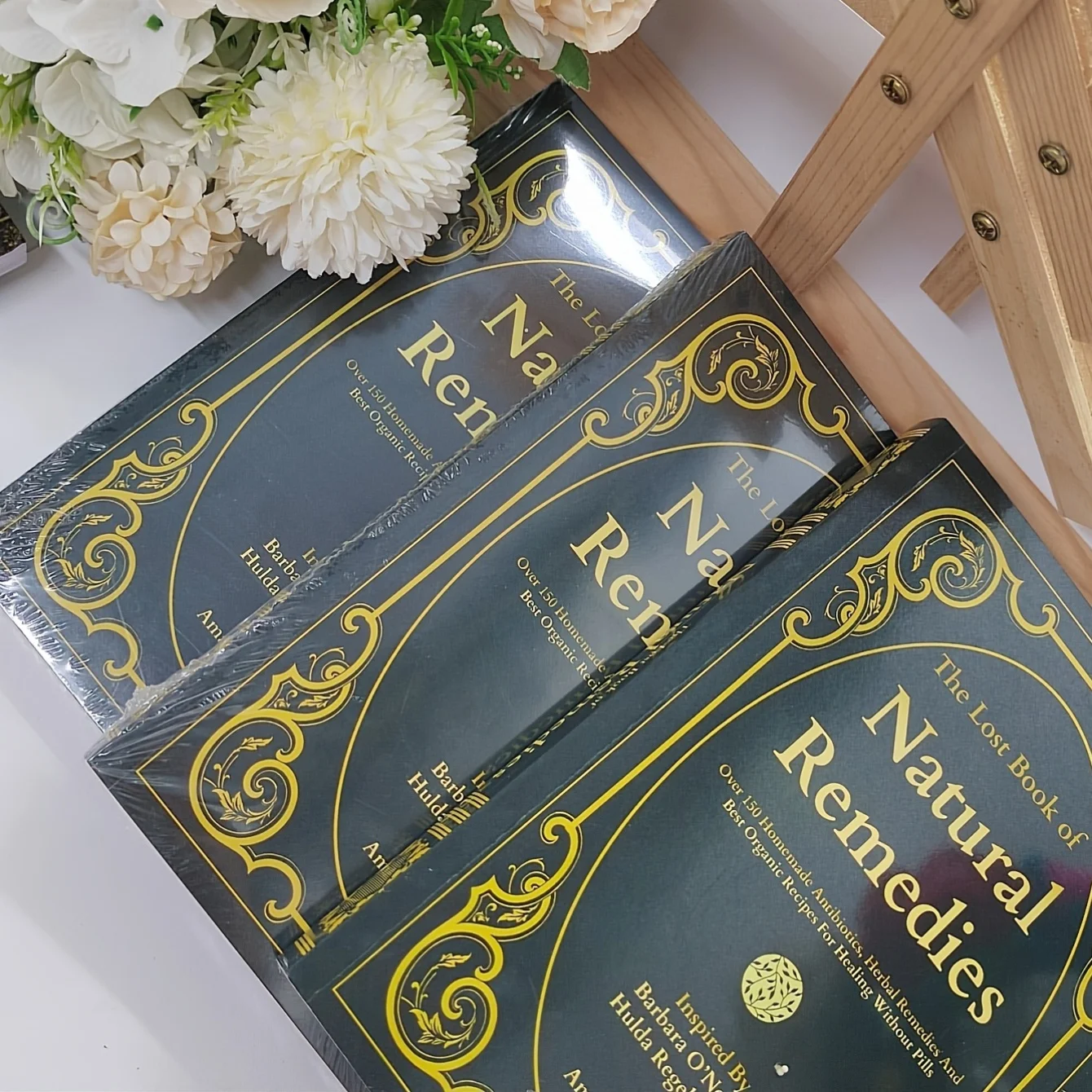 The Lost Book of Natural Remedies - 150+ Herbal Recipes & Organic Remedies Guide for Wellness, Healing & Natural Living