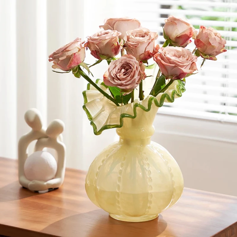 Shaped Glass Vase Wave Edge European Floral Bottle Handmade Terrarium Vase Flower Accessories for Home Decorative Container
