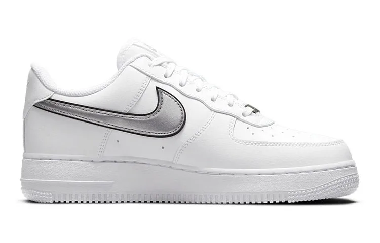 Женские кроссовки Nike Air Force 1 Low '07 Essential White Metallic Silver Black