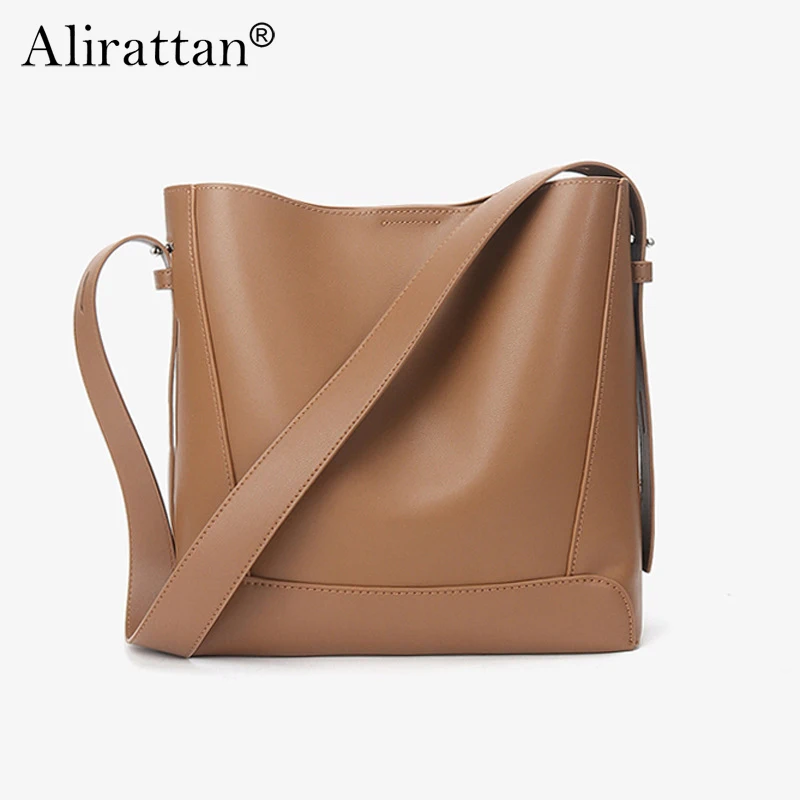 

Alirattan Versatile Summer 2024 New Women's Bag Crossbody Bag Leather One Shoulder Large Capacity Commuting Bucket Bag