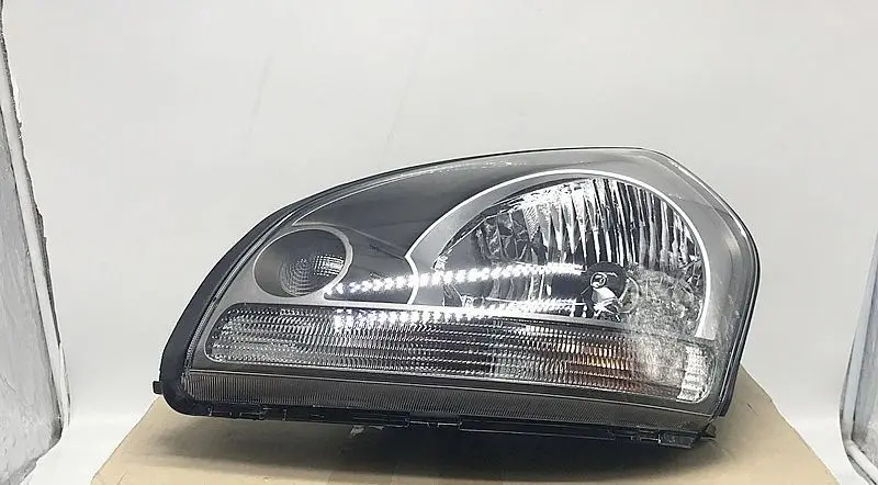 

Фара для Hyundai Tucson 2005-2018