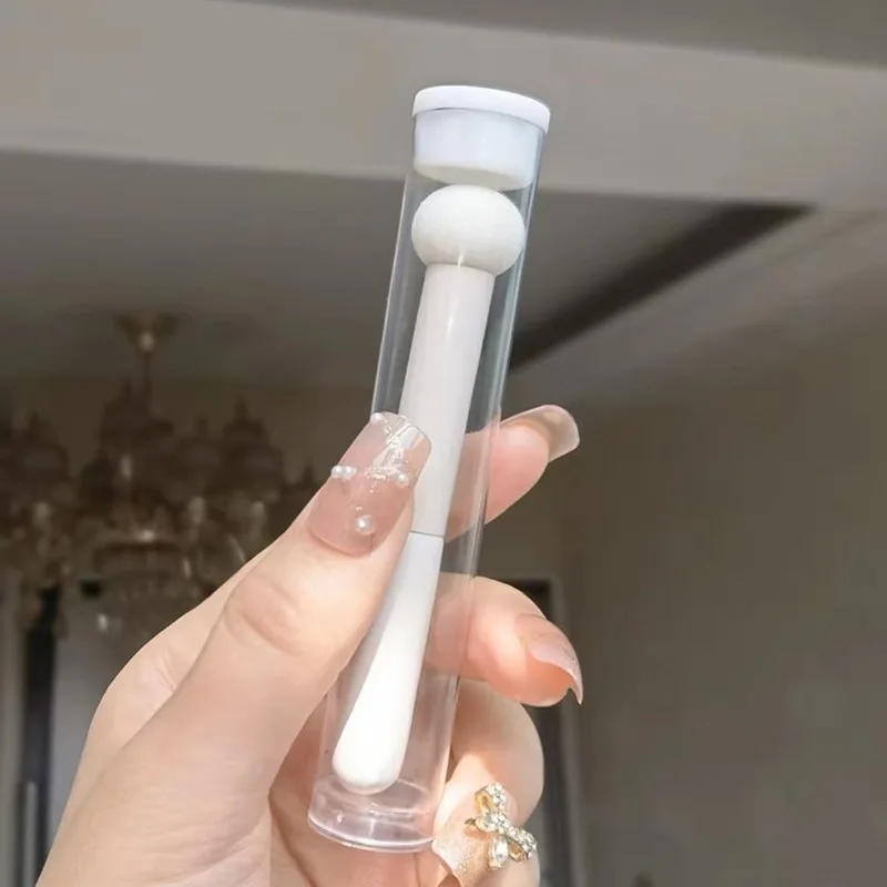 1PCS Halo Dye Kurzen Griff Mini Runde Kopf Concealer Tragbare Pilz Kopf Concealer Eyering Akne Druck Kosmetische Werkzeug