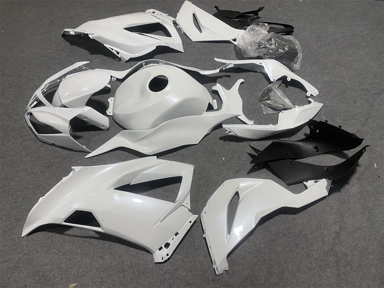New ABS Fairings Kit Fit for Ninja ZX-6R 636 599 2013 2014 2015 2016 2017 2018 13 14 15 16 17 18 Custom Pearl white