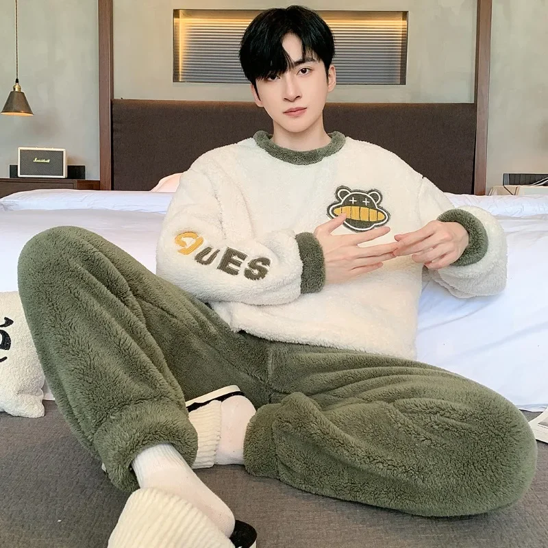 Large Size Thicken Flannel Pajamas Men Winter Warm Plush Soft Sleepwear Korean Student Cartoon Loose Homesuit Thermal Outfits