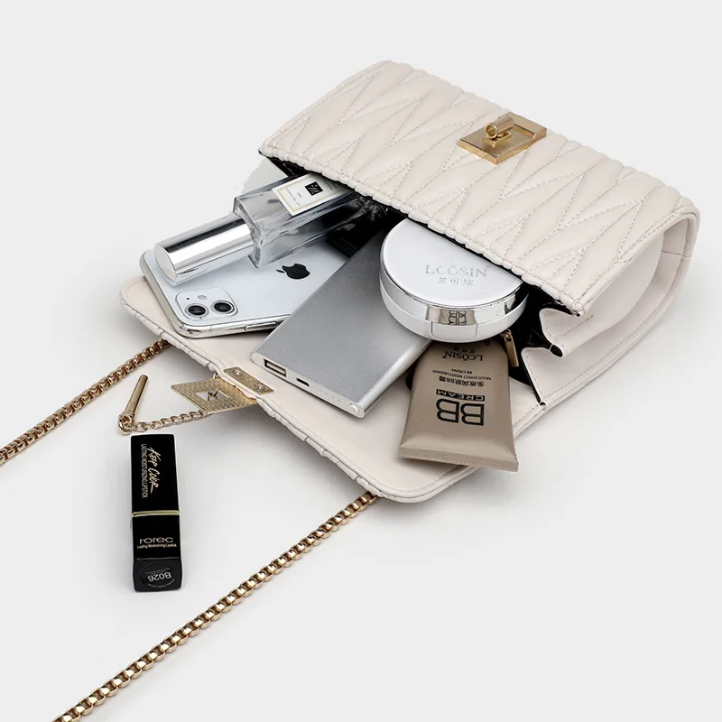 Fashion Women's Small Square Bag One Shoulder Crossbody Handbag Sewing Pleated Metal Chain Shoulder Strap Handbag Western Style