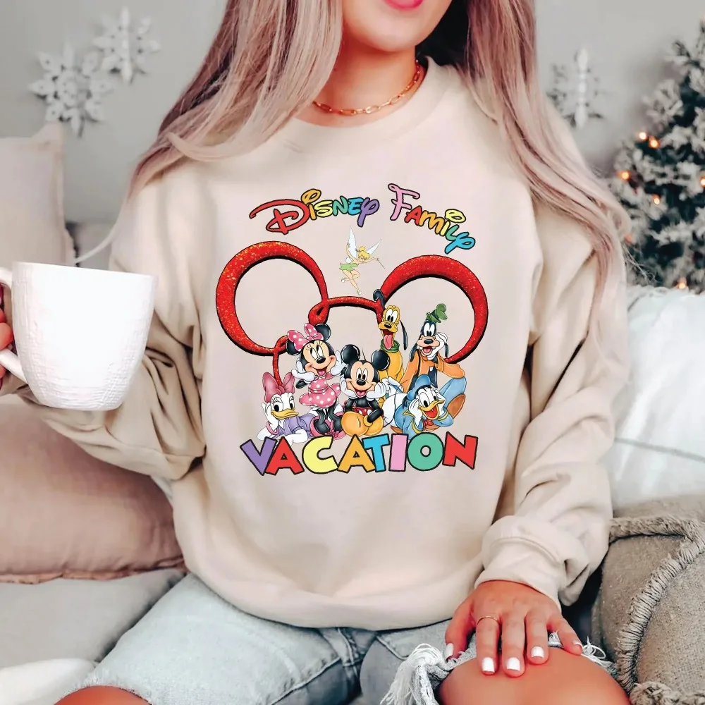A New Style of Loose, Warm Autumn and Winter Sportswear for American Girls in 2025, Featuring Mickey Mouse Prints and Pullovers