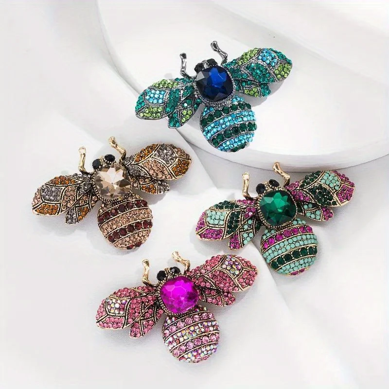 Vintage Classic Women Luxury Bee Crystal Brooch Jewelry Big Rhinesotne Metal Insect Badges For Lady Suit Coat Brooches Pins Gift