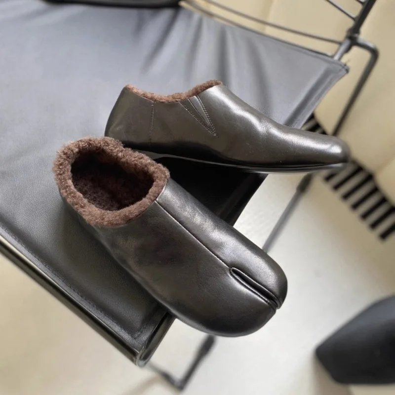

New Womens Winter Shoes Exquisite Soft Leather Loafers for Woman Fashion Plush Warm Casual Shoes Designer Shoes Zapatos De Mujer