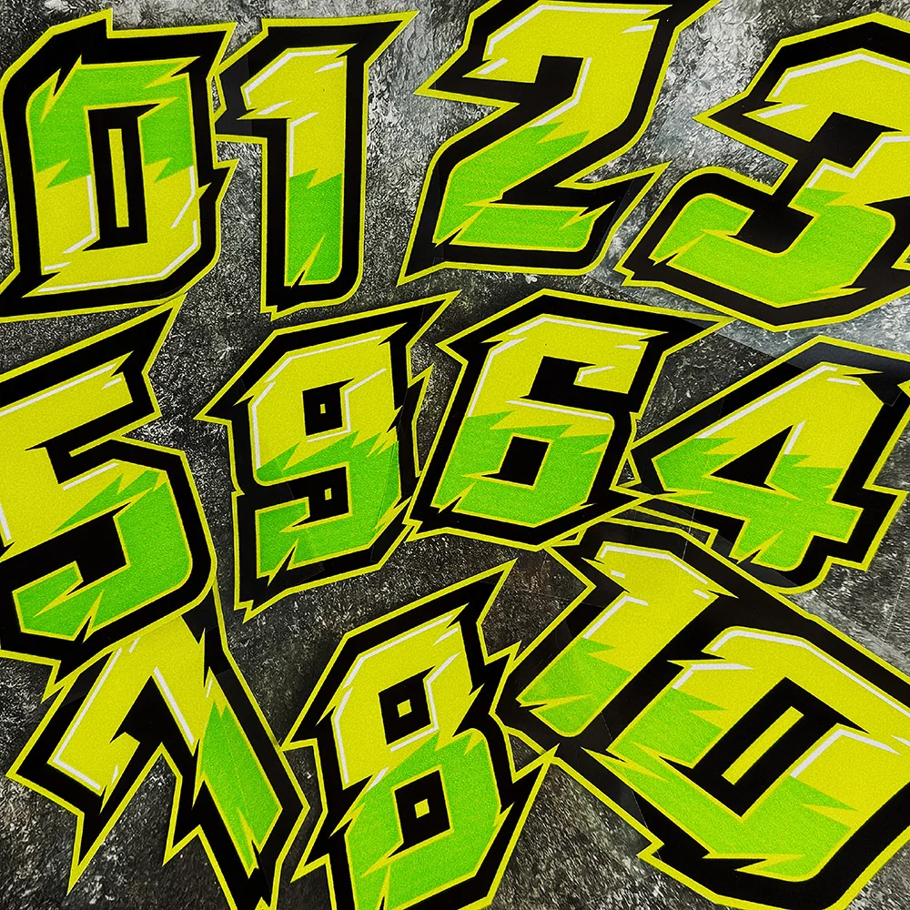 

Зеленый номер 012345678910 Мотоциклетные наклейки для мотоциклетного шлема, обтекатель топливного бака, спортивный стиль, виниловые наклейки, украшение от 0 до 9,