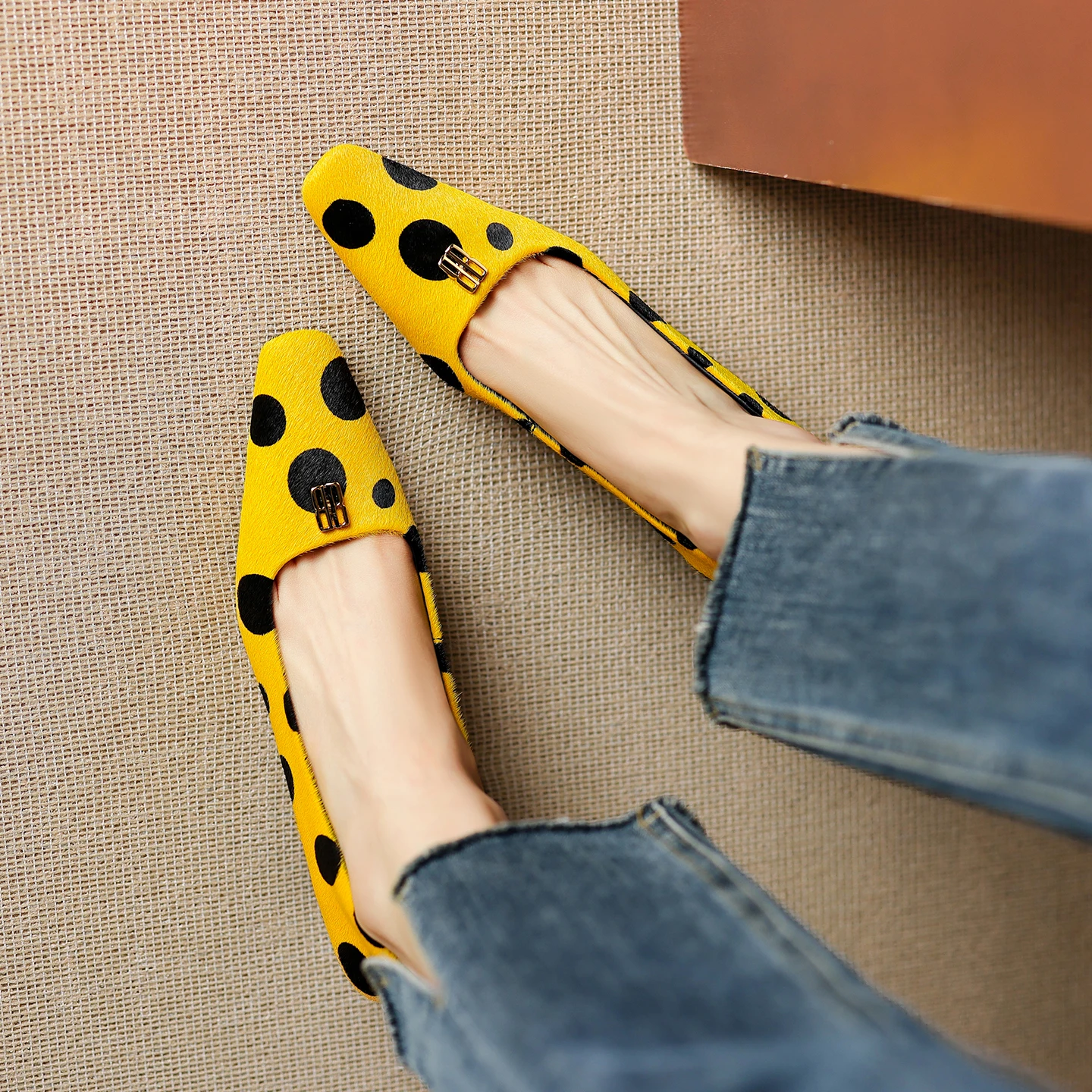 

Premium Luxury Genuine Leather Horsehair Women Shoes,Pointed Toe Thin Mid Heels Polka Dot High Heels, Party Elegant Women Pumps