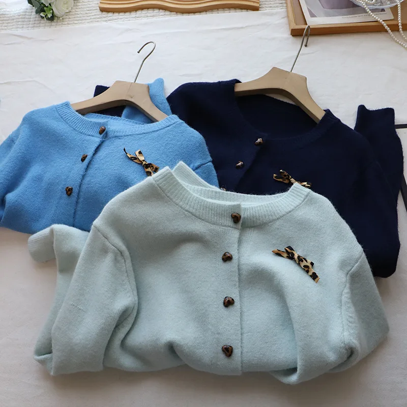 Maglione cardigan lavorato a maglia da donna rotondo Ne Heart Bule Autunno Inverno Faion Sle coreano con spilla sul petto Top lungo Sve