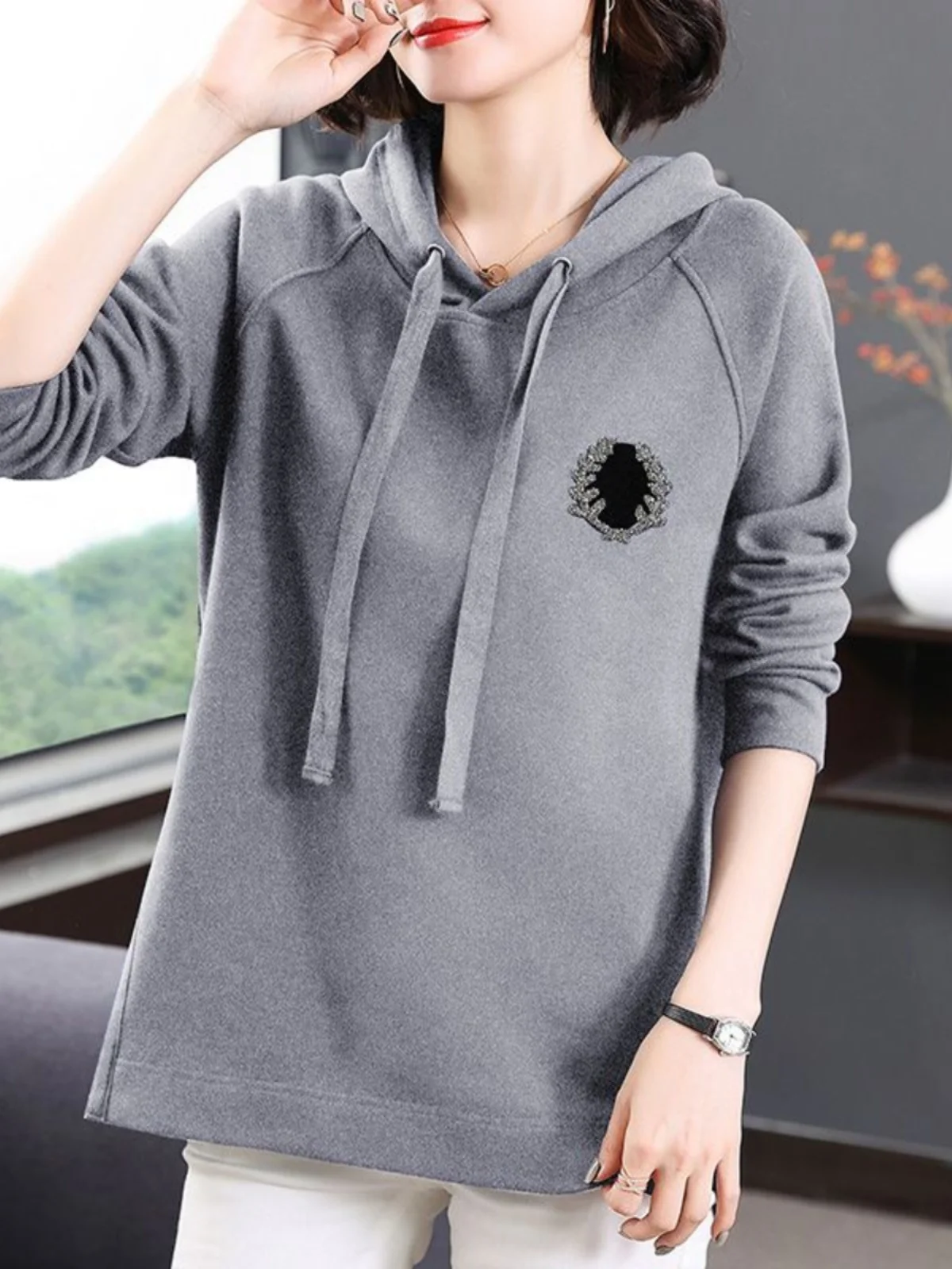 

Весенне-осенняя тонкая толстовка с капюшоном для женщин, свободный крой, длинный рукав, большие размеры, верхняя одежда для полных женщин, повседневная удобная хлопковая толстовка