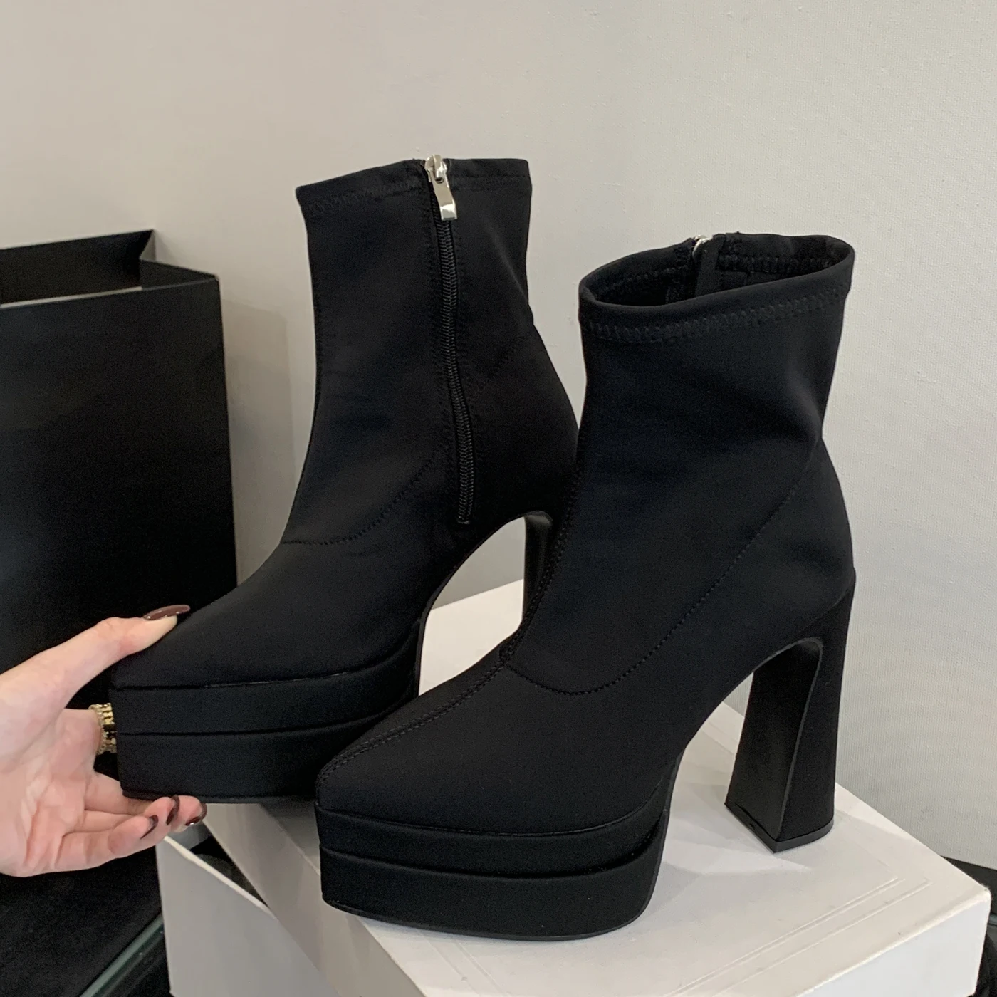 

Eilyken/женские ботильоны на массивной платформе, модные женские ботильоны в стиле панк на высоком квадратном каблуке с боковой молнией